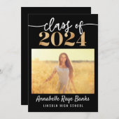 Klasse von 2024 Script Black Printable Einladung (Vorne/Hinten)