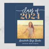 Klasse von 2024 Script Blue Printable Einladung (Vorne/Hinten)