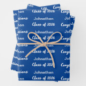 Klasse von 2025 Blue White Gratulationen Grad Name Geschenkpapier Set (Beispiel)