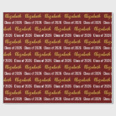 Klasse von 2026 Graduate's Name Dark Red White Gol Geschenkpapier (Flach)