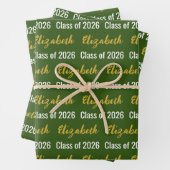 Klasse von 2026 und Graduate's Name Green White Go Geschenkpapier Set (Beispiel)