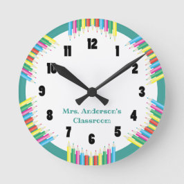 Klassenzimmer Uhr Farbige Stifte