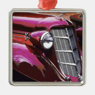 Klassiker: Auburn Ornament Aus Metall