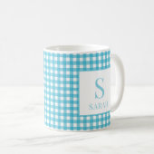 Klassisch Blau Kariert Gingham Monogramm Name Kaffeetasse (VorderseiteRechts)