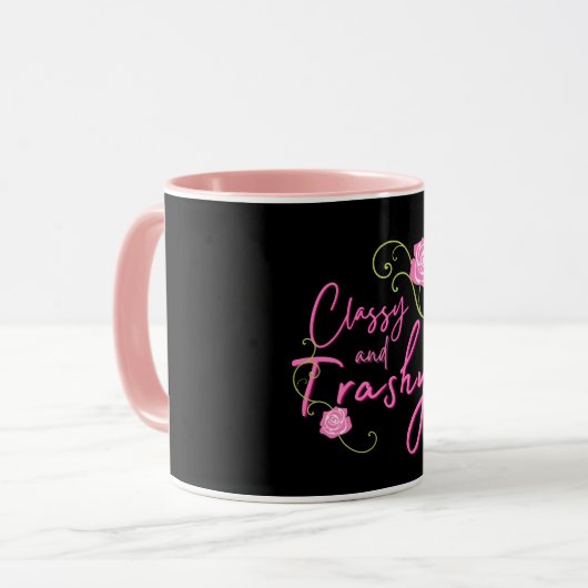 Klassisch und abscheulich rosa Rose Tasse (Vorderseite Links)
