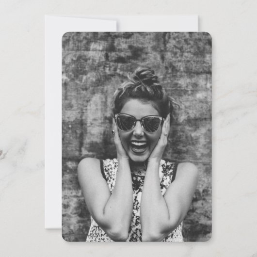 Klassische Alphabet-B-Foto-Graduationspartei Einladung (Rückseite)