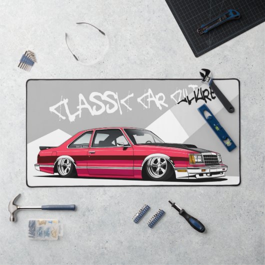 Klassische Autokultur, Sleek Red Lowrider Schreibtischunterlage (Arbeitsplatz)