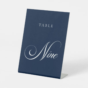 Klassische blaue Kalligrafie-Hochzeitstisch-Nummer Sockelschild