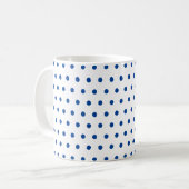 Klassische blaue Polka Punkte auf Weiß Kaffeetasse (Vorderseite Links)