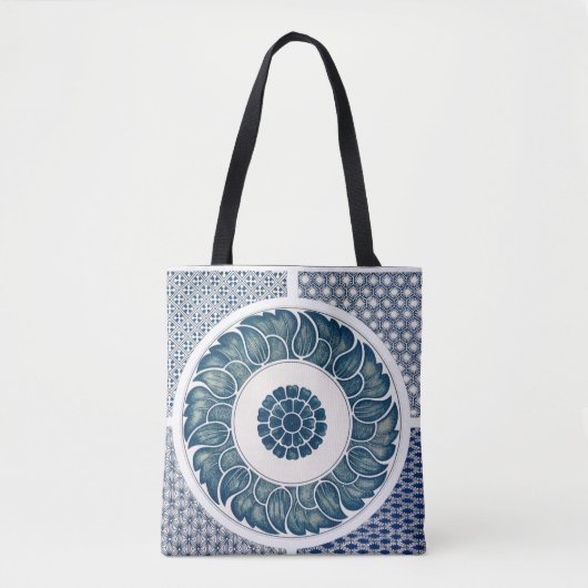 Klassische Blumendekoration Print Tasche (Vorderseite)