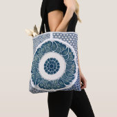 Klassische Blumendekoration Print Tasche (Von Nahem)