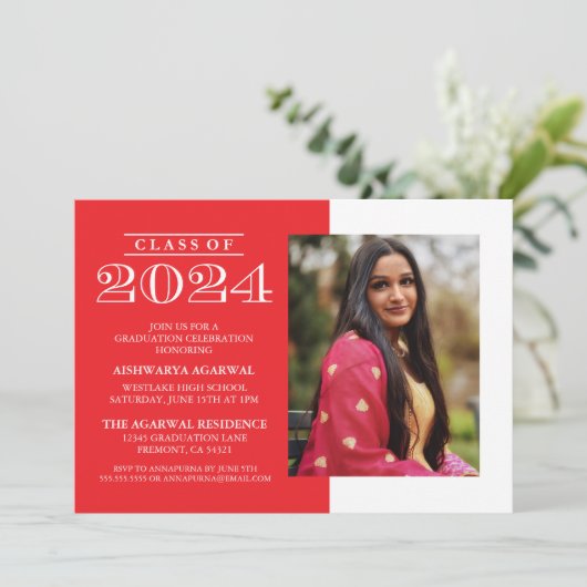 KLASSISCHE BOLD-KLASSE VON 2024 ABSCHLUSS EINLADUNG (Stehend Vorderseite)