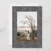 Klassische Elegance | Subtile Wreath Monogram Foto Save The Date (Rückseite)