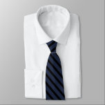 Klassische elegante schwarze Marmorstreifen, solid Krawatte<br><div class="desc">Eleganter schwarzer und marineblauer indigoblau gestreifter Kragen. Dünne schwarze vertikale Streifen schicke Männer Krawatte Design.</div>
