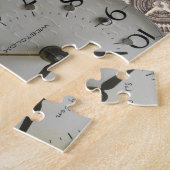 Klassische farbige Collage verzerrter Uhren Puzzle (Seite)