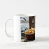 Klassische Fische und Chips und Schwarze Pappe Kaffeetasse (Links)