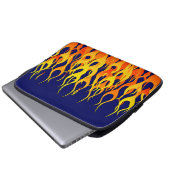 Klassische Flammenfeuer auf blauem Navy Laptopschutzhülle (Vorne Knopf)