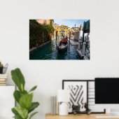 Klassische Gondelvertäuung in Venedig Poster (Heimbüro)