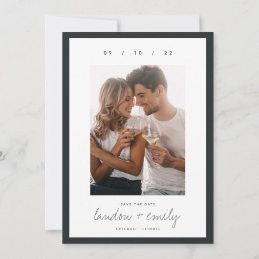 Klassische Grenze | Einfaches elegantes vertikales Save The Date (Vorderseite)