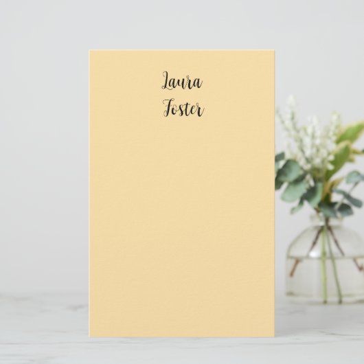 Klassische Handschrift Elegantname Beige Farbe Briefpapier (Stehend Vorderseite)