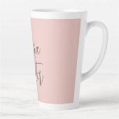 Klassische Handschrift Elegantname Rose Gold Milchtasse (Rechts)