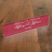 Klassische Handschrift mit rotem Carminskript Namensplakette (Seite)