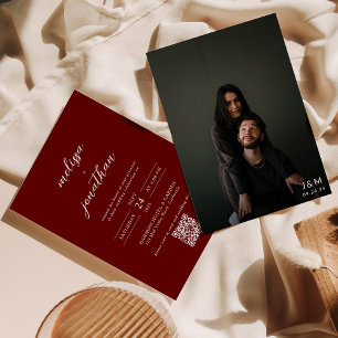 Klassische Hochzeit des QR-Monogramms für tiefrote Einladung
