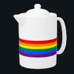 Klassische LGBTQ-Gay Pride-Regenbogenflagge<br><div class="desc">Fügen Sie Ihrem Alltag einen feierlichen Pop Stolz mit diesem Gay Pride Teapot hinzu. Die LGBTQ -Stolz-Regenbogenfarben sorgen dafür, dass der Tee mit einem Freund über eine Kuppel verschüttet wird. Kaufen Sie noch heute und laden Sie sich ein für einen aufregenden Aufholprozess über eine warme Braue und ein Stück Kuchen......</div>