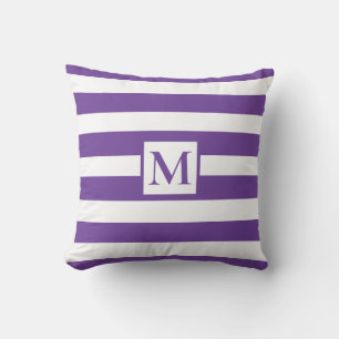 Klassische lila Streifen in Monogramm Kissen