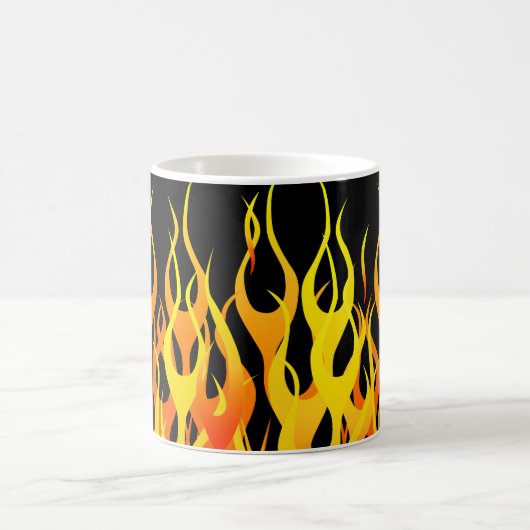 Klassische Orange, die Flammen auf Feuer läuft Kaffeetasse (Mittel)