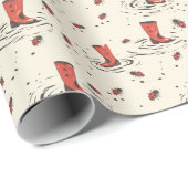 Klassische Red Ladybugs mit Regenbooten Geschenkpapier (Rolleneckpunkt)