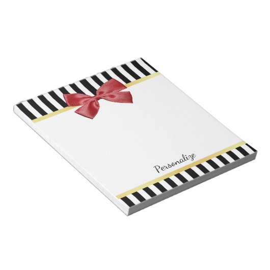 Klassische rote, schwarze und weiße Streifen mit N Notizblock (angewinkelt)