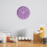 Klassische Schule Lila Uhr<br><div class="desc">Klassisch aussehende Uhr, passen Sie die Linien- und Hintergrundfarbe sowie den Schriftart an.</div>