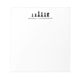 Klassische schwarze Schachfiguren mit Monogramm Notizblock