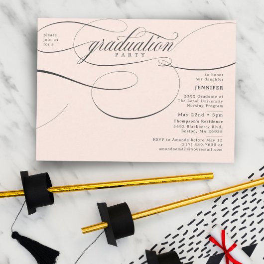 Klassische Script Soft Pink Graduation Party Einladung