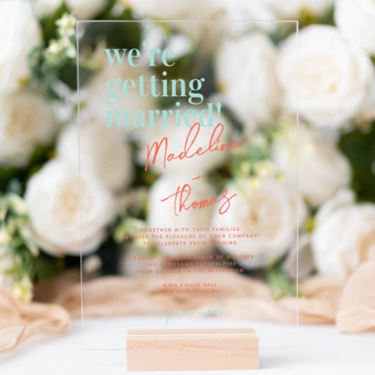 Klassische Sommerpastel Whimsical Script Hochzeit Acryleinladungen