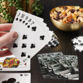 Klassische Spielkarten für graue Stühle (In Situ)