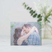 Klassische Streifen Save the Date Postkarte in bla (Stehend Vorderseite)