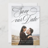 Klassische Swooping-Kalligrafie Save The Date (Vorderseite)