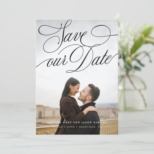 Klassische Swooping-Kalligrafie Save The Date (Stehend Vorderseite)