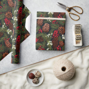 Klassische TannenZapfen Zweige Beeren Weihnachtsmu Geschenkpapier