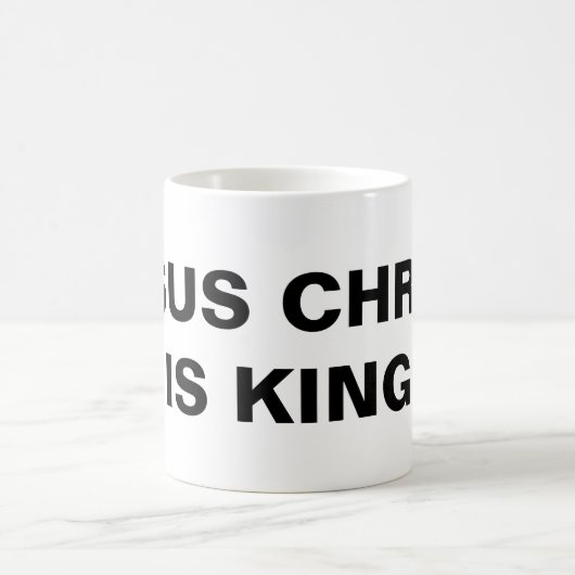 Klassische Tasse "Jesus Christus ist König" (Mittel)