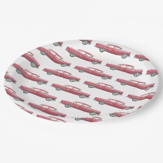 Klassische Teller zum Abendessen mit rotem Auto (Schrägansicht)