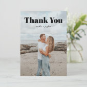 Klassische Typografie 2 Foto Hochzeit Dankeskarte (Stehend Vorderseite)