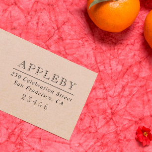 Klassische Typografie Familienname und Rücksende Gummistempel