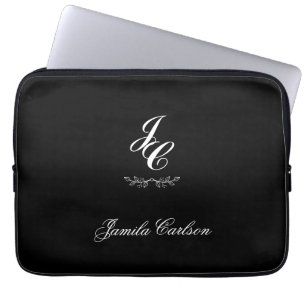Klassische Typografie mit Monogramm Laptopschutzhülle