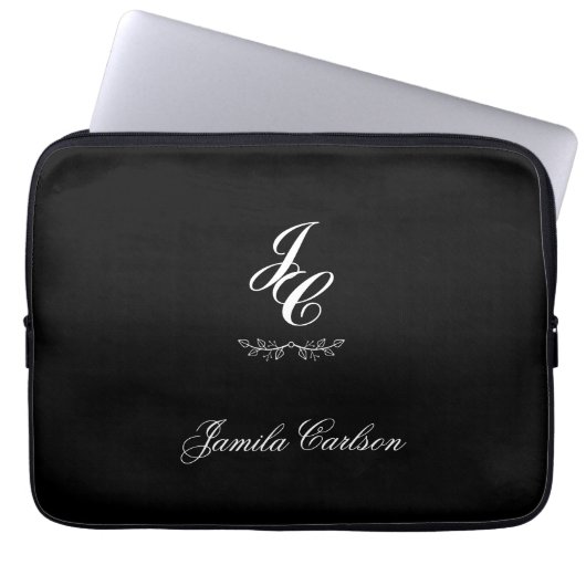Klassische Typografie mit Monogramm Laptopschutzhülle (Vorderseite)