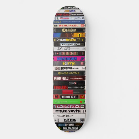 Klassische VHS-Tapes auf der Skateboard (Vorderseite)