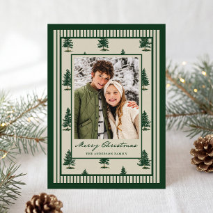 Klassische Weihnachtsfoto mit Tannen Feiertagskarte