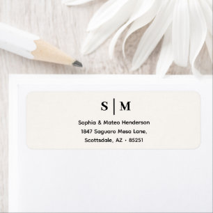 Klassische weiße Hochzeitsadresse mit Monogramm